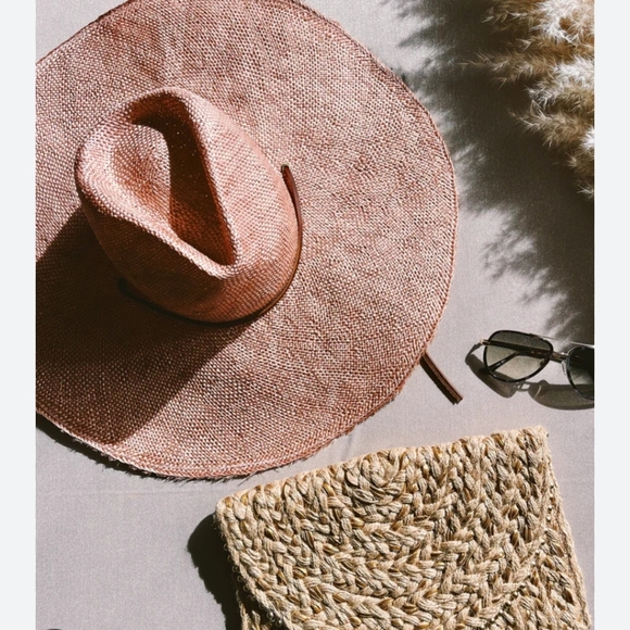 Stylish Tan Women's Hat - Picture 9 of 9